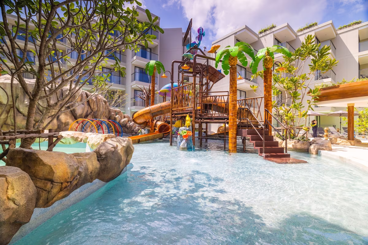 Phuket Emerald Beach Resort23