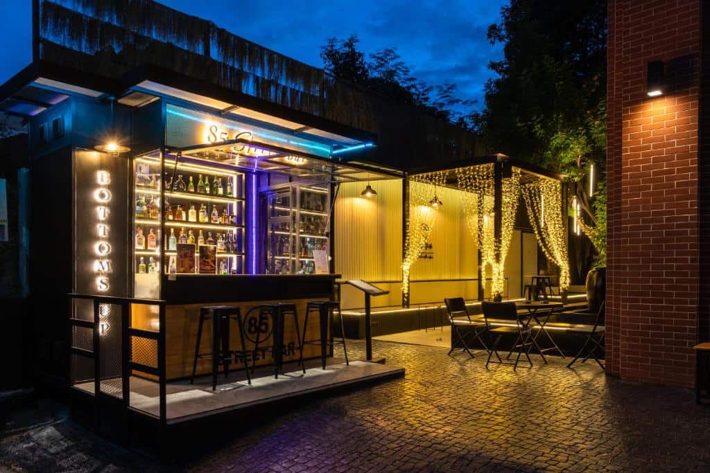 Bar 3