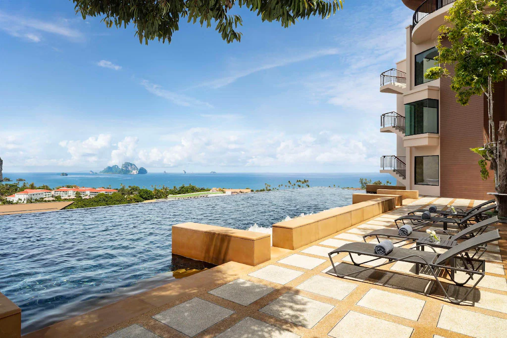 Avani Ao Nang Cliff Krabi Resort2
