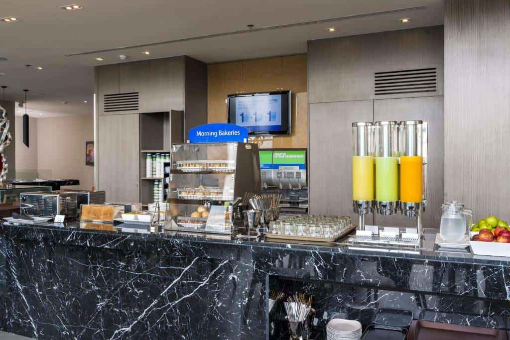 Holiday Inn Express Bangkok Siam11