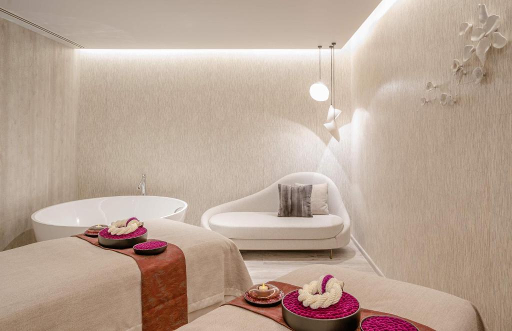 Kimpton Maa-Lai Bangkok5