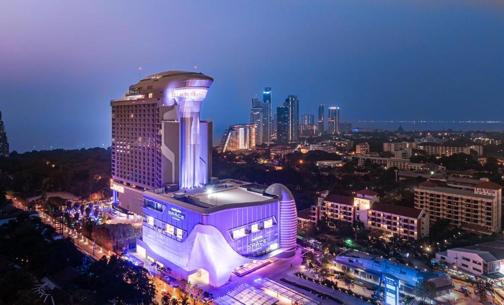 Grande Centre Point Space Pattay