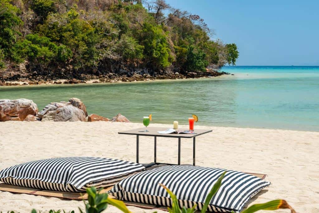 SAii Phi Phi Island Village Beach Resort25