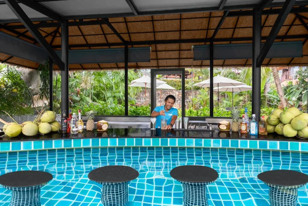 Courtyard by Marriott Phuket, Patong Beach Resort17_converted