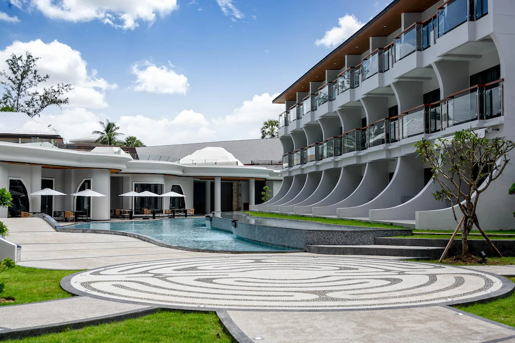 Amora Beach Resort Phuket35